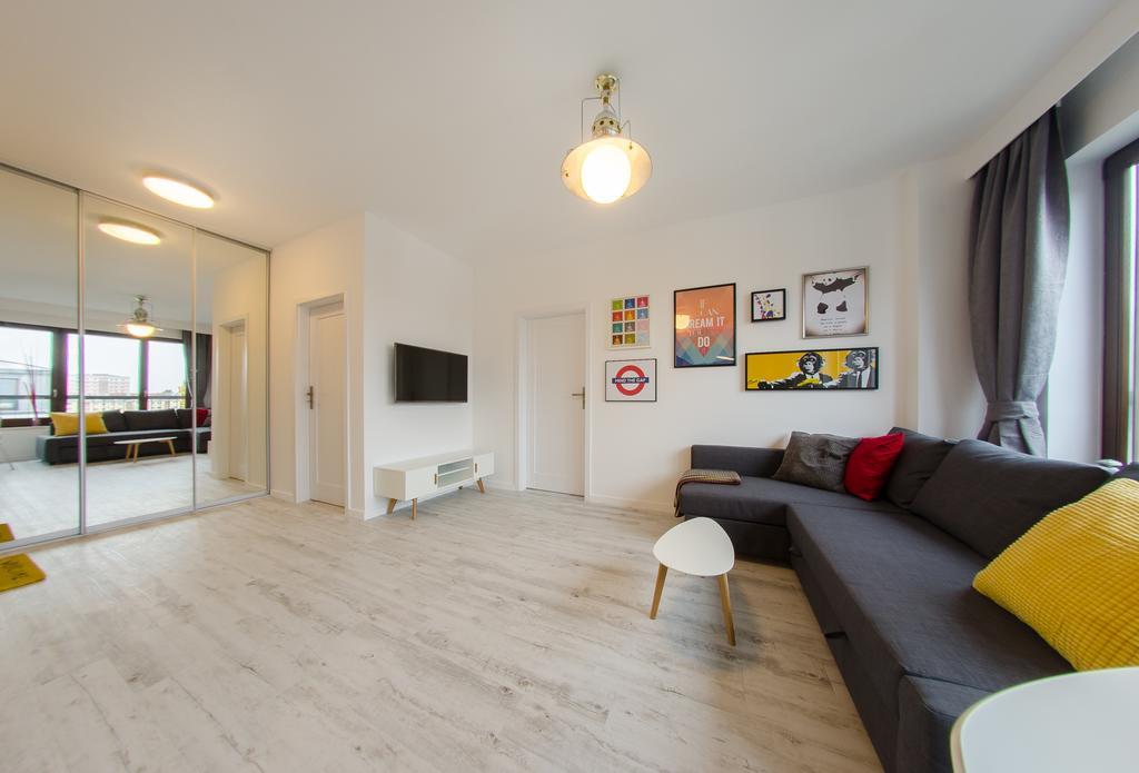 3 City Apartments - White 2 Гданськ Номер фото